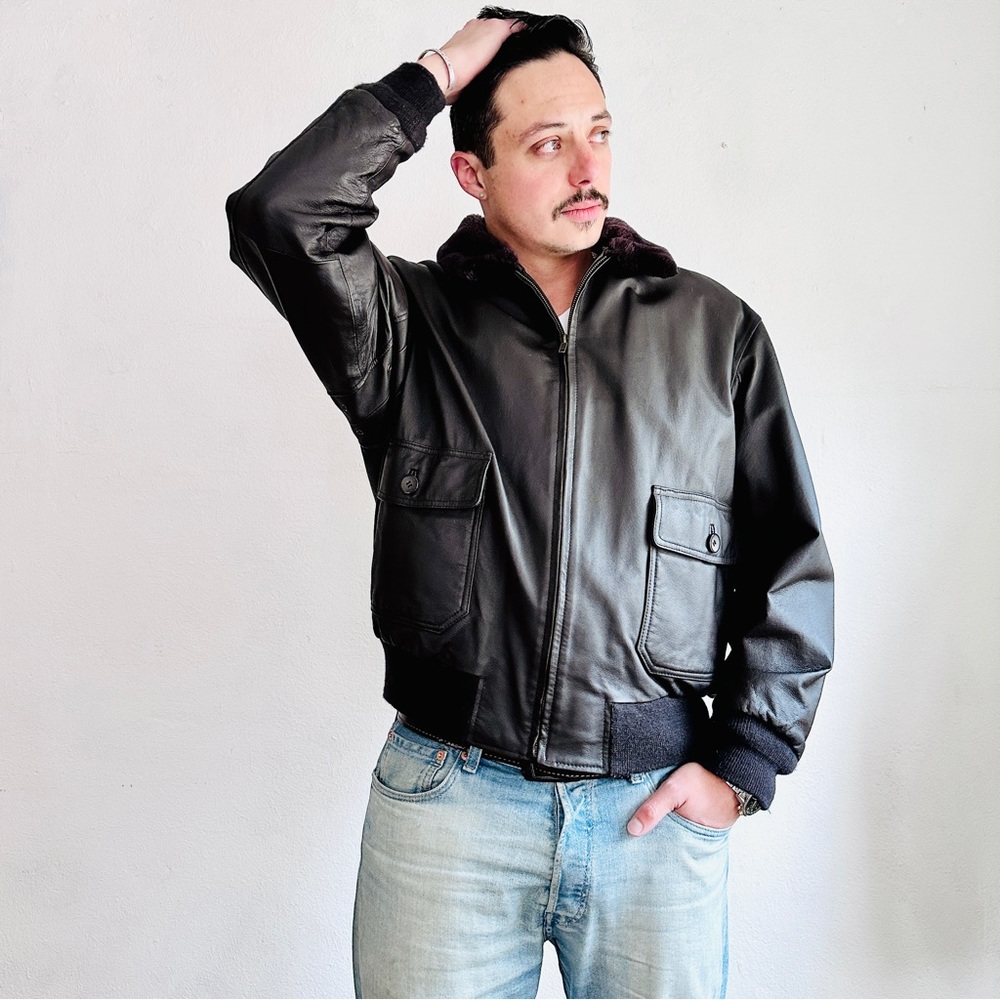 🔥SOLD🔥 Vintage Leather Flight Jacket Brown Faux Fur Military Air Force Navy Army